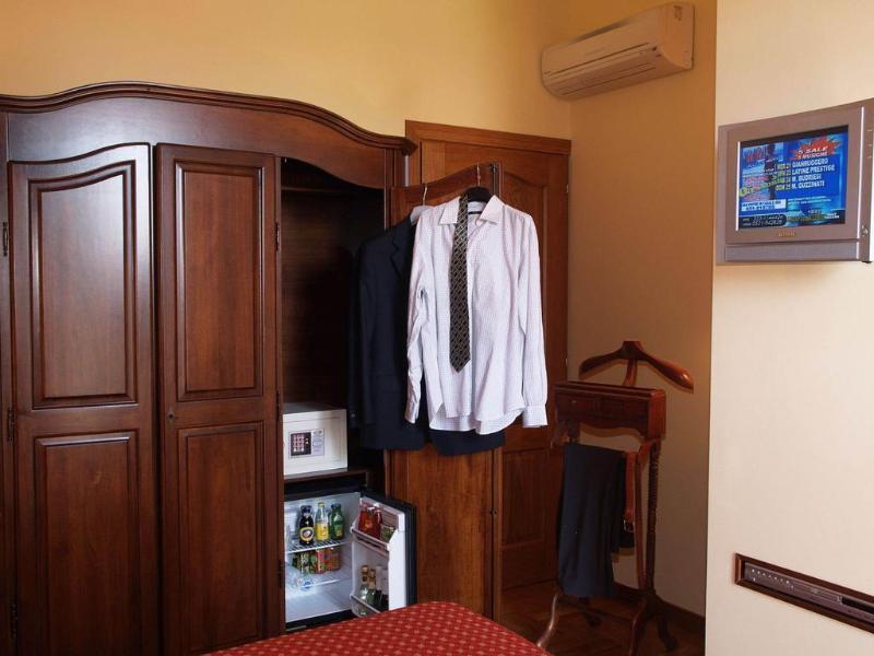 Petit Chateau Montecatini Terme Exterior photo