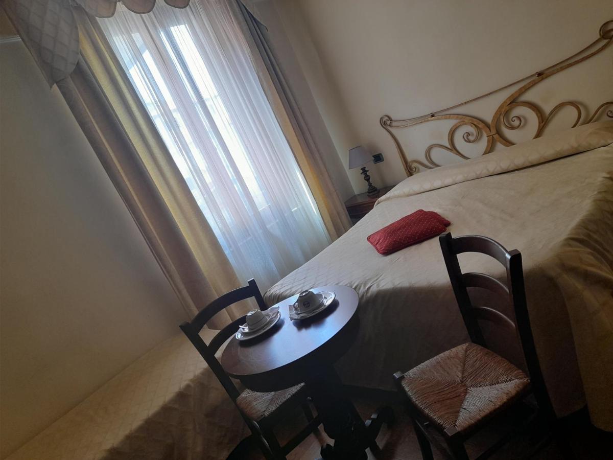 Petit Chateau Montecatini Terme Exterior photo