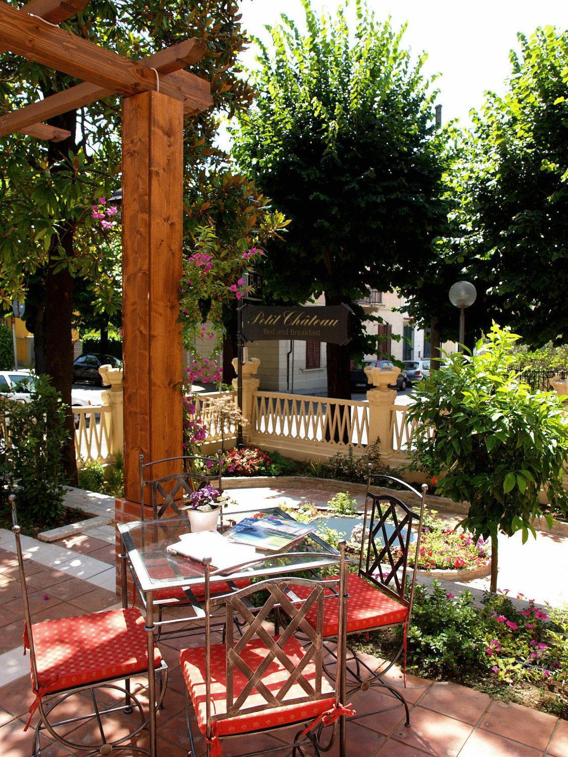 Petit Chateau Montecatini Terme Exterior photo