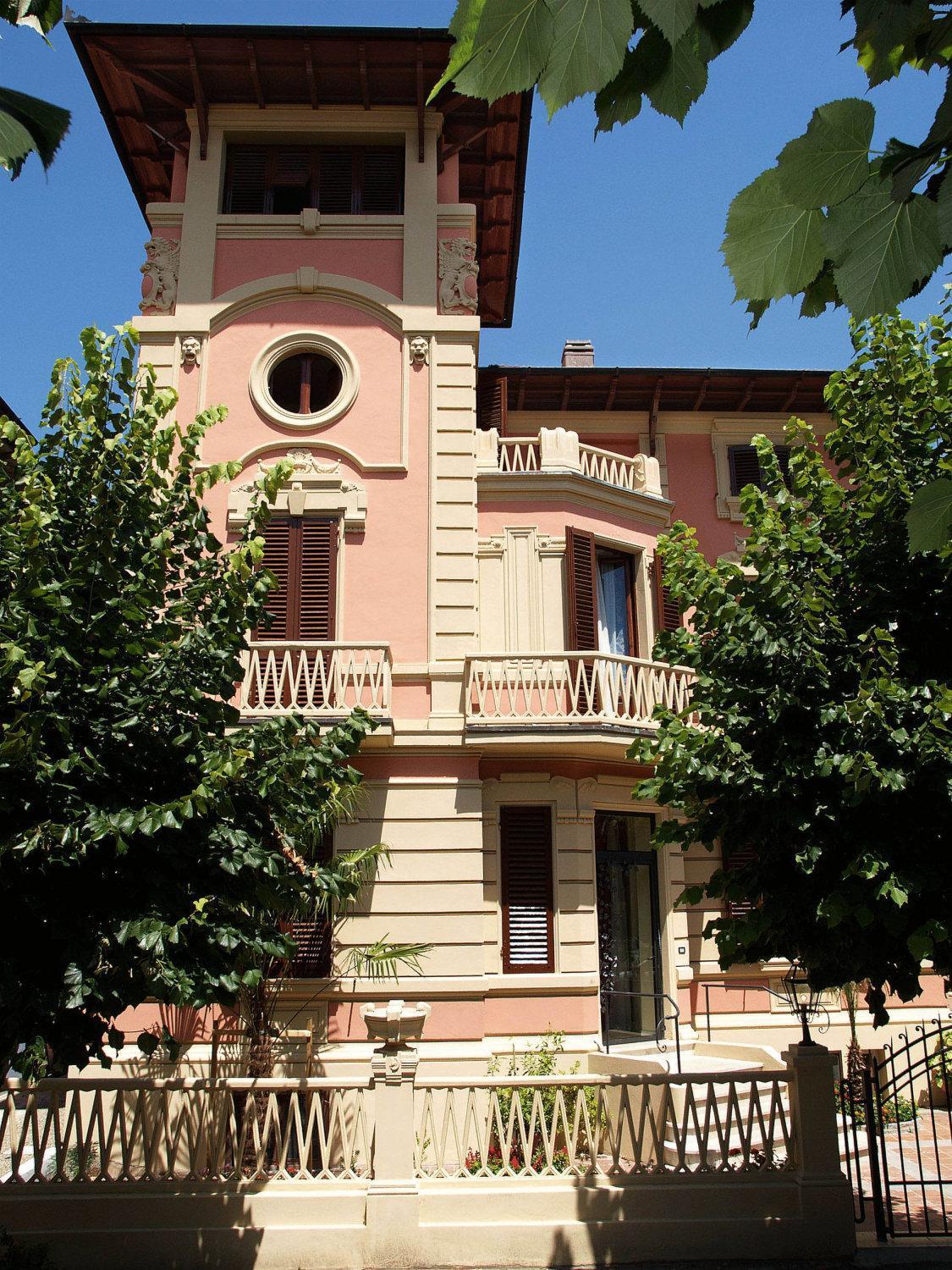 Petit Chateau Montecatini Terme Exterior photo