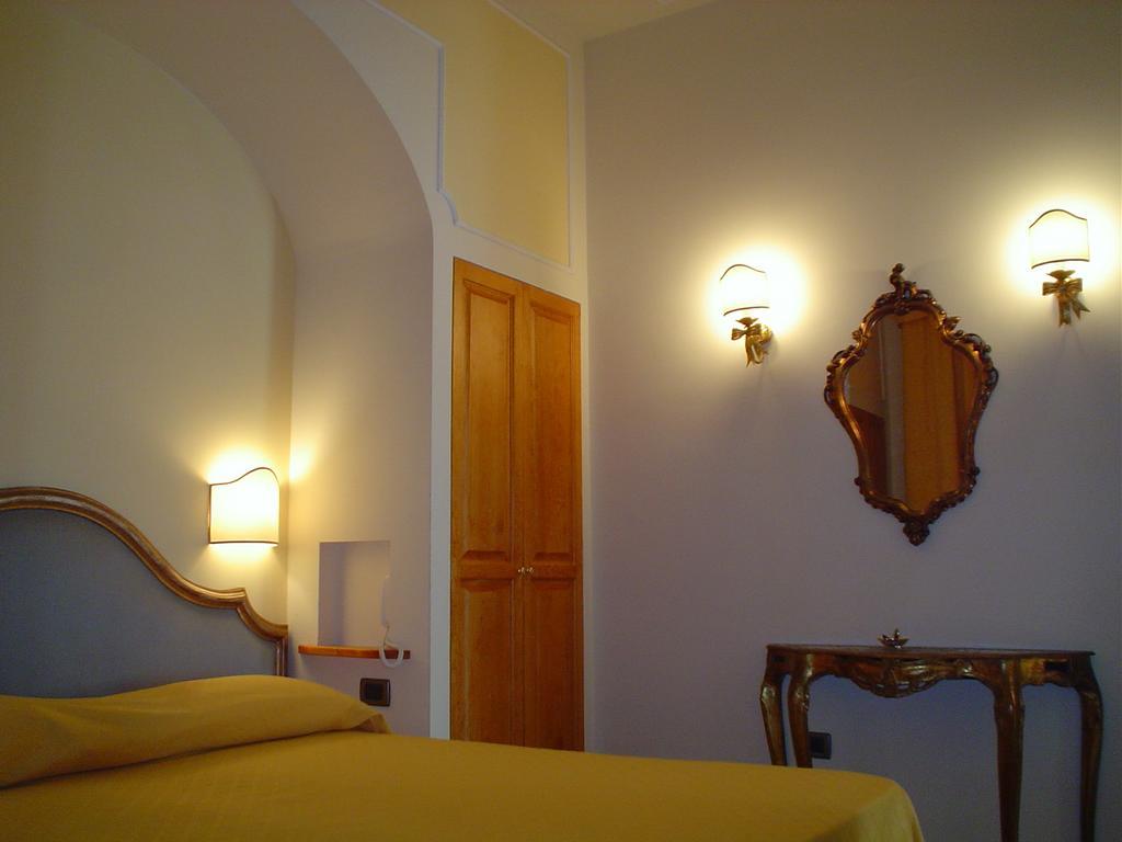 Petit Chateau Montecatini Terme Exterior photo